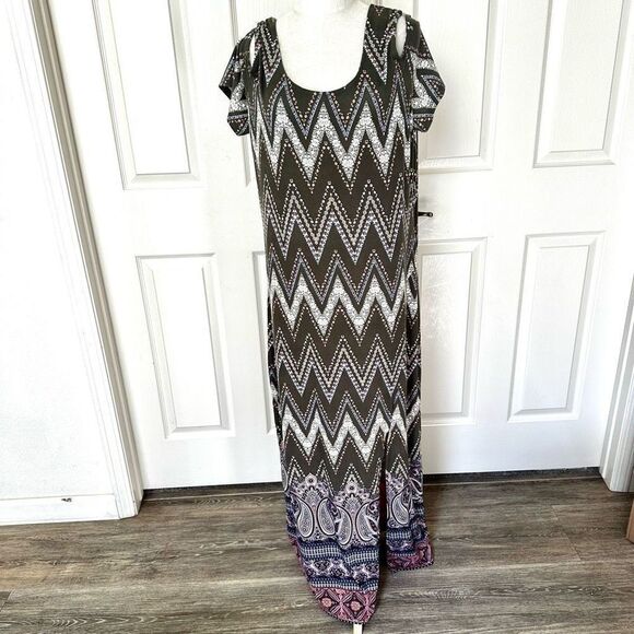 derek heart cold shoulder aztec pattern maxi dress - Picture 1 of 10